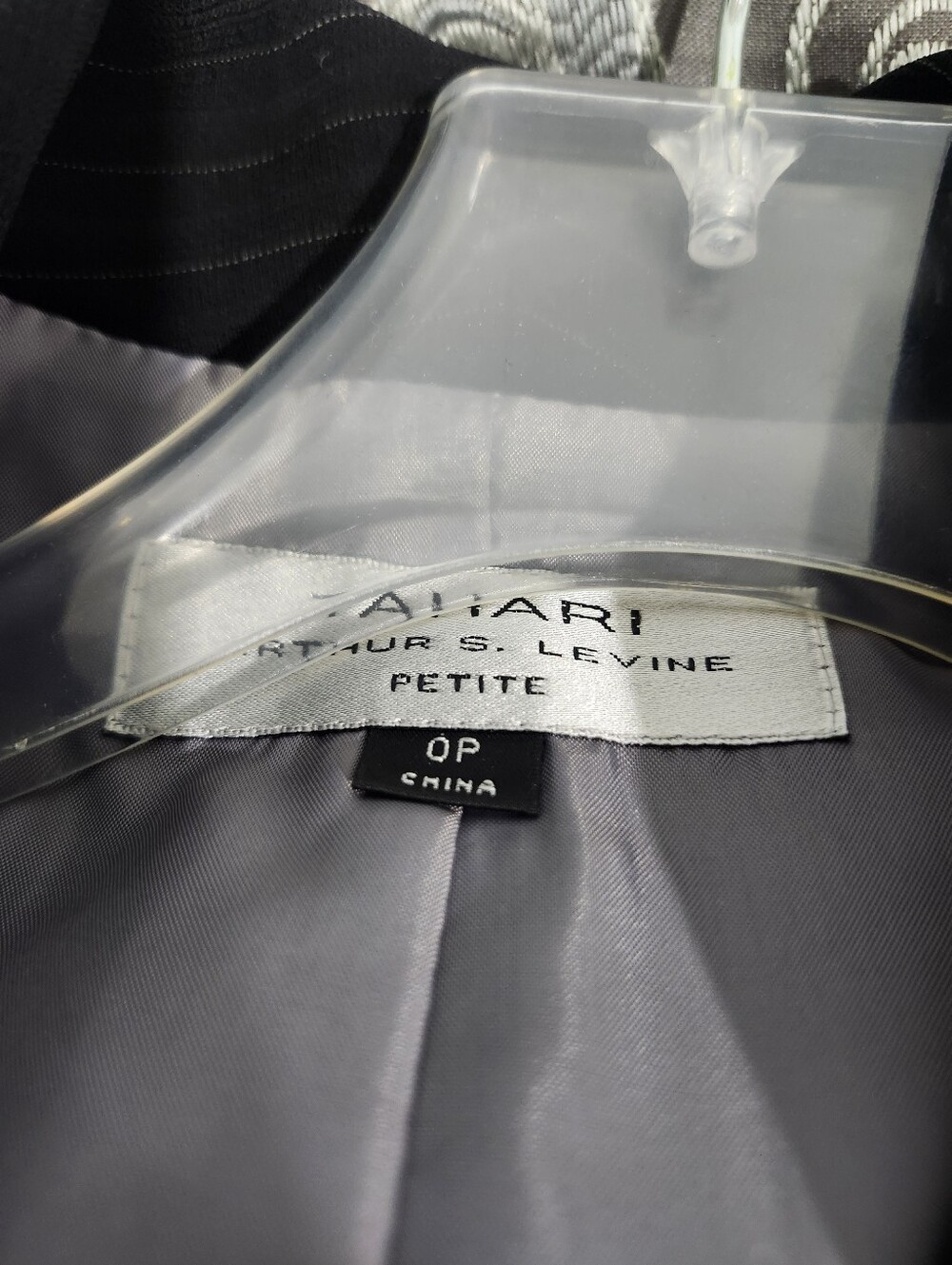 Tahari Arther Levine Tailored Black Pinstripe Women's Blazer & Trouser Suit 0P - Picture 3 of 14